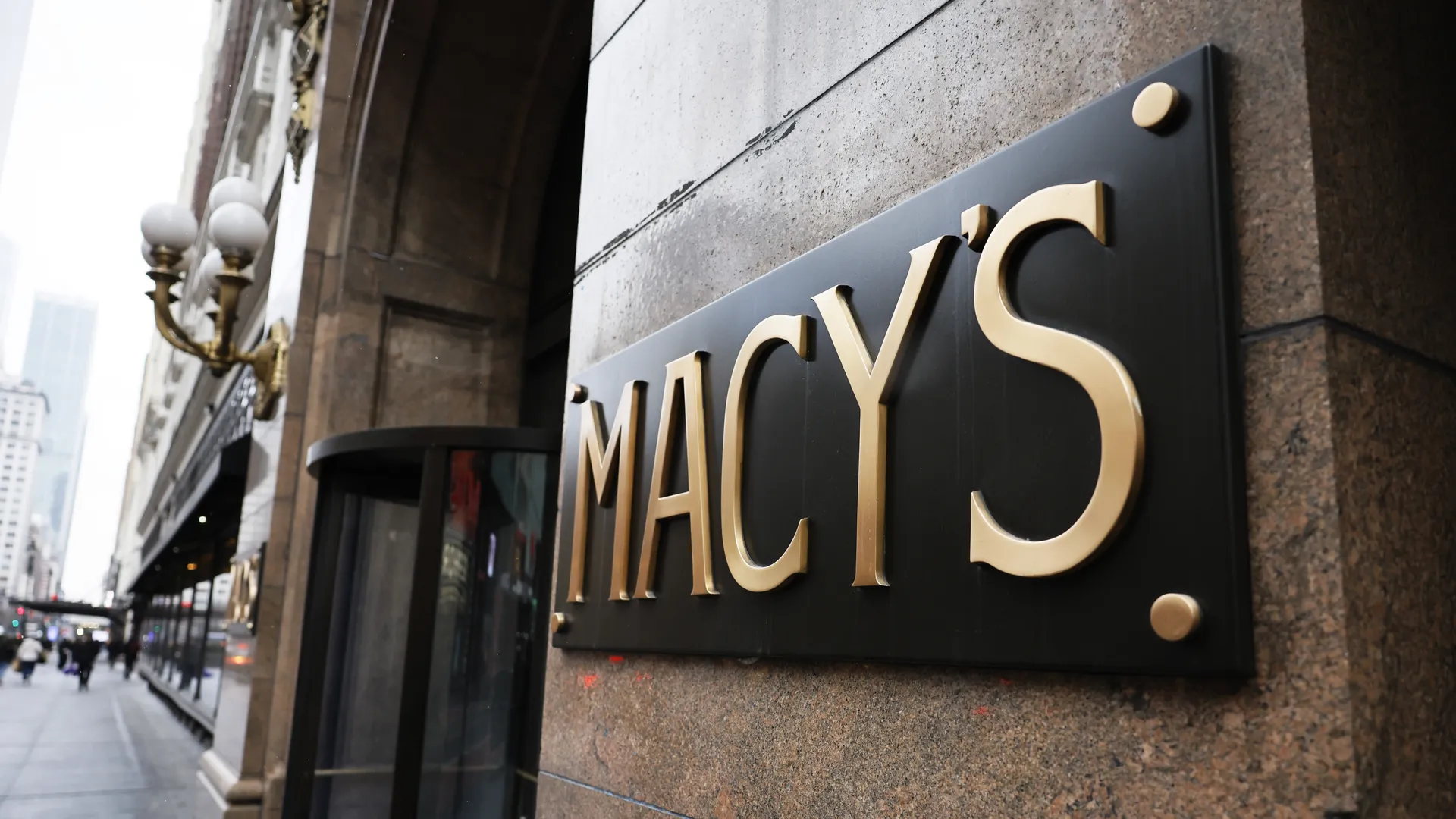 Macy’s Boldly Streamlines Operations, Focuses on Upscale Growth with Bloomingdale’s and Bluemercury